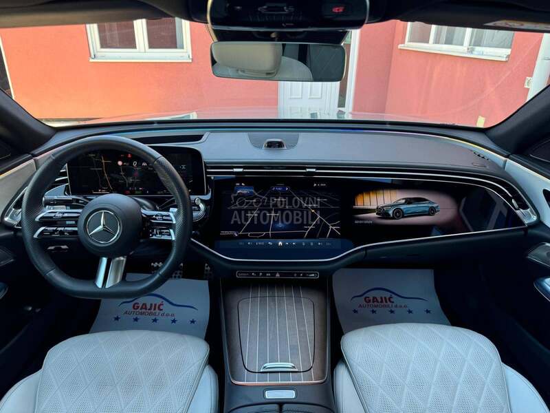 Mercedes Benz E 300 e AMG