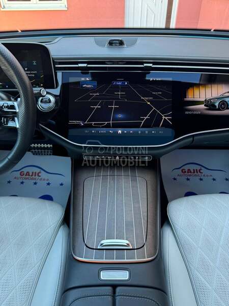 Mercedes Benz E 300 e AMG