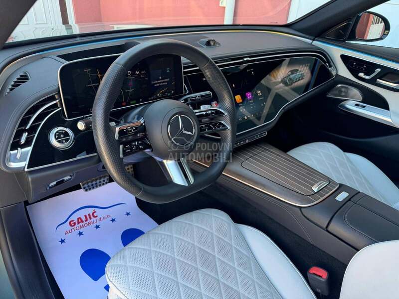 Mercedes Benz E 300 e AMG
