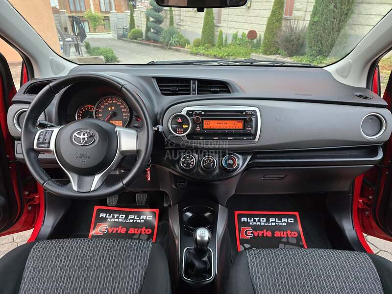 Toyota Yaris 1.0 VVT-I 62.000 hk
