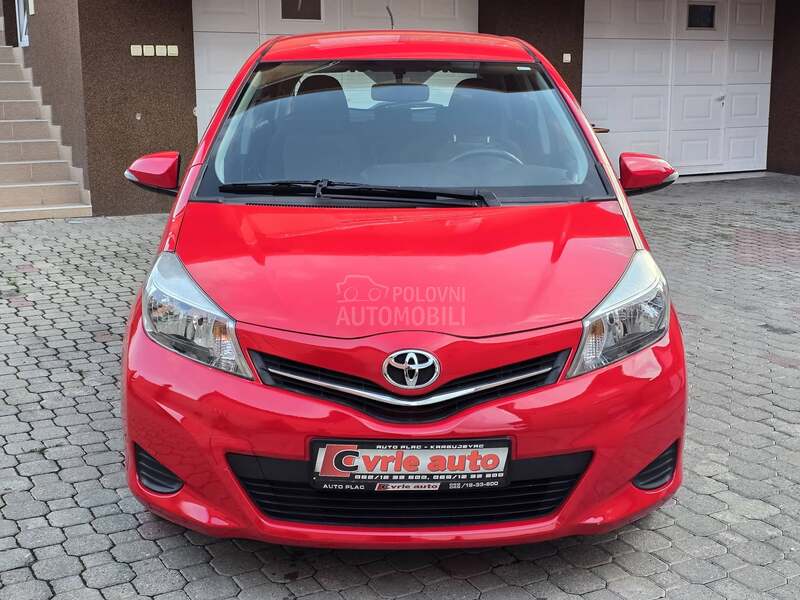 Toyota Yaris 1.0 VVT-I 62.000 hk
