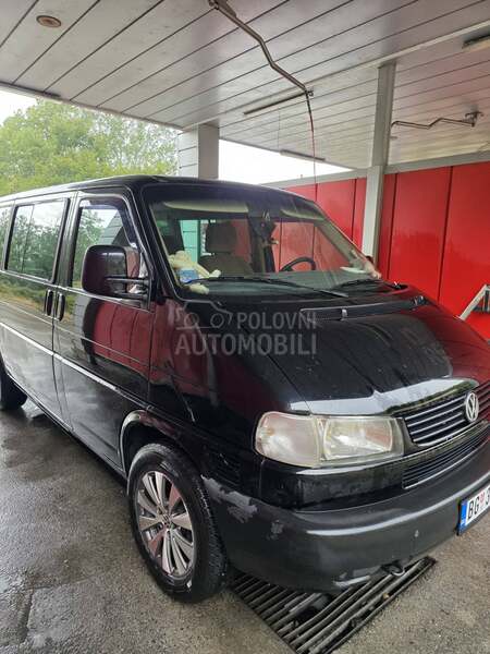 Volkswagen Multivan Caravelle Swiss 2.5 150ks