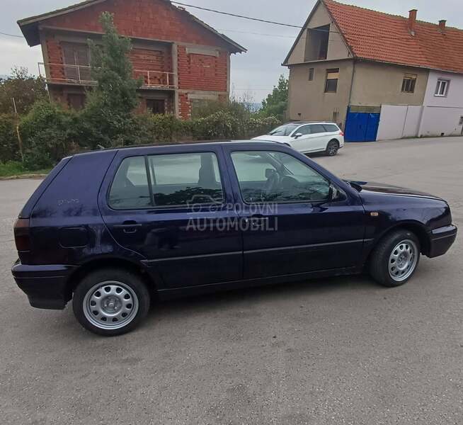 Volkswagen Golf 3 1