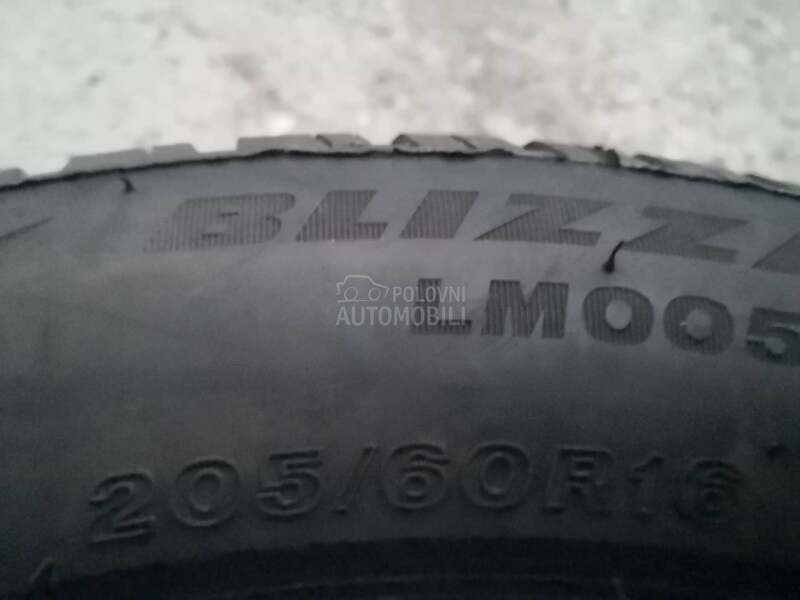 Bridgestone 205/60 R16 Zimska