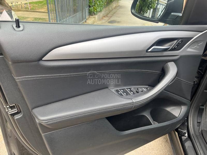 BMW X3 2.0i High Executive