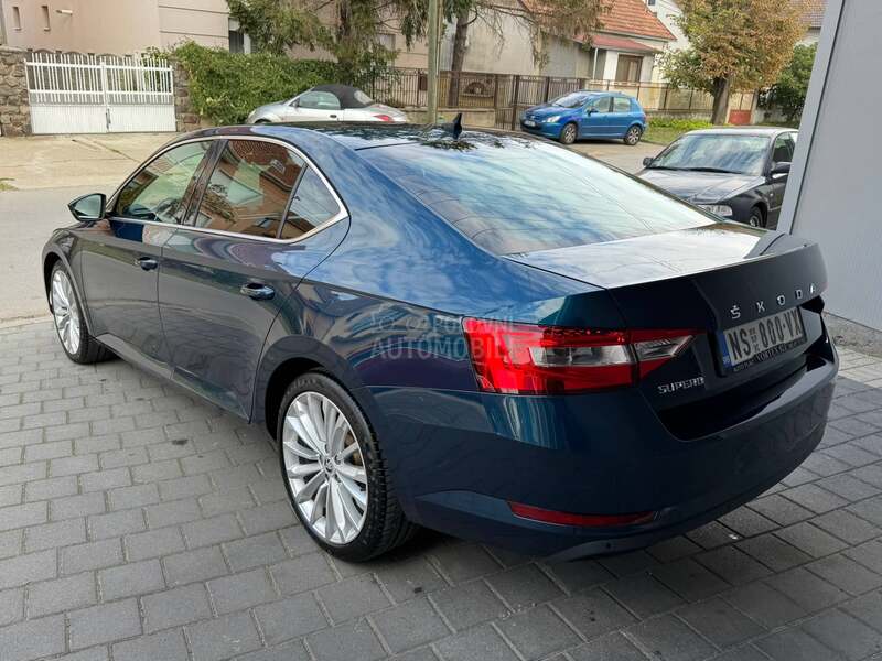 Škoda Superb 2.0 TDI DSG