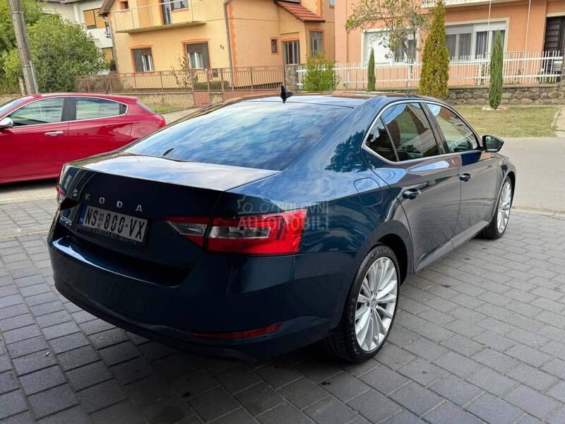 Škoda Superb 2.0 TDI DSG
