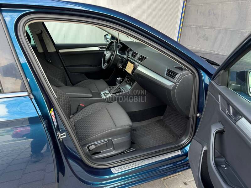 Škoda Superb 2.0 TDI DSG