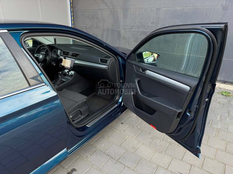 Škoda Superb 2.0 TDI DSG