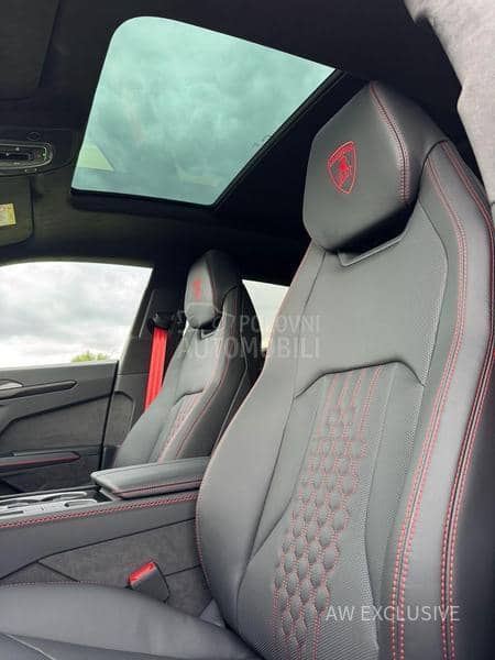 Lamborghini Urus SE V8 Carbon