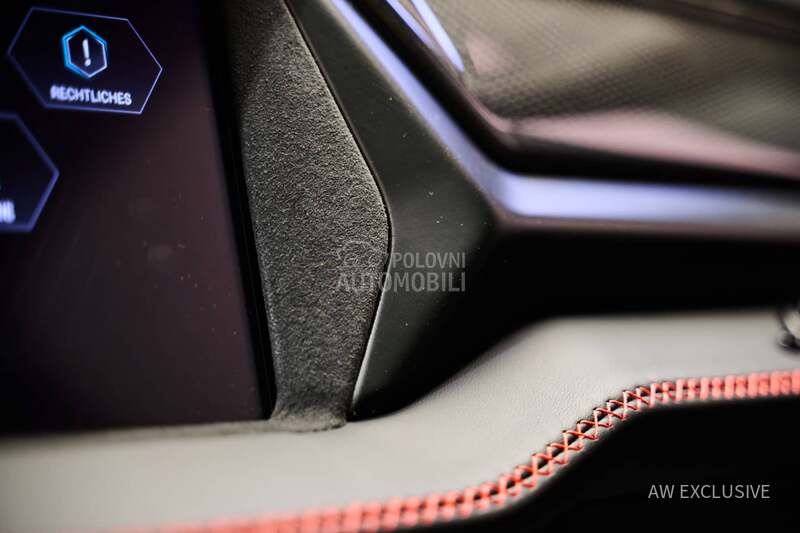 Lamborghini Urus SE V8 Carbon