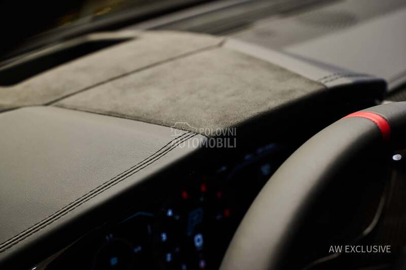 Lamborghini Urus SE V8 Carbon