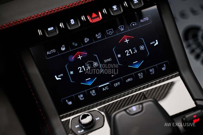 Lamborghini Urus SE V8 Carbon