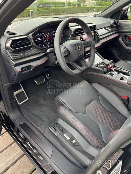 Lamborghini Urus SE V8 Carbon