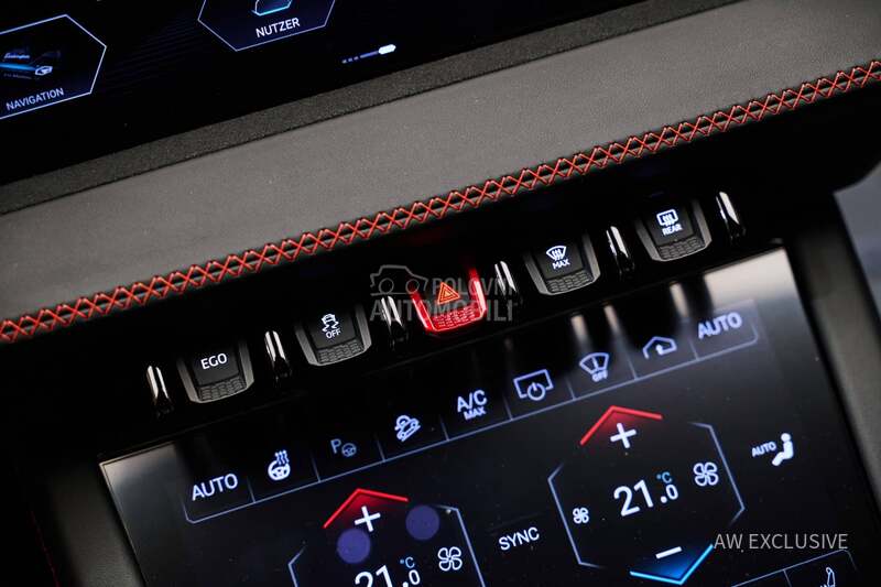 Lamborghini Urus SE V8 Carbon