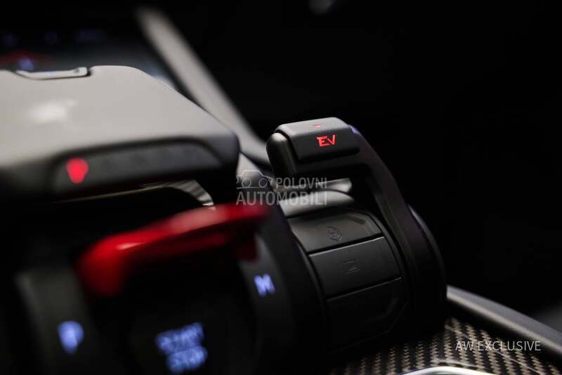 Lamborghini Urus SE V8 Carbon