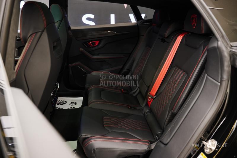 Lamborghini Urus SE V8 Carbon