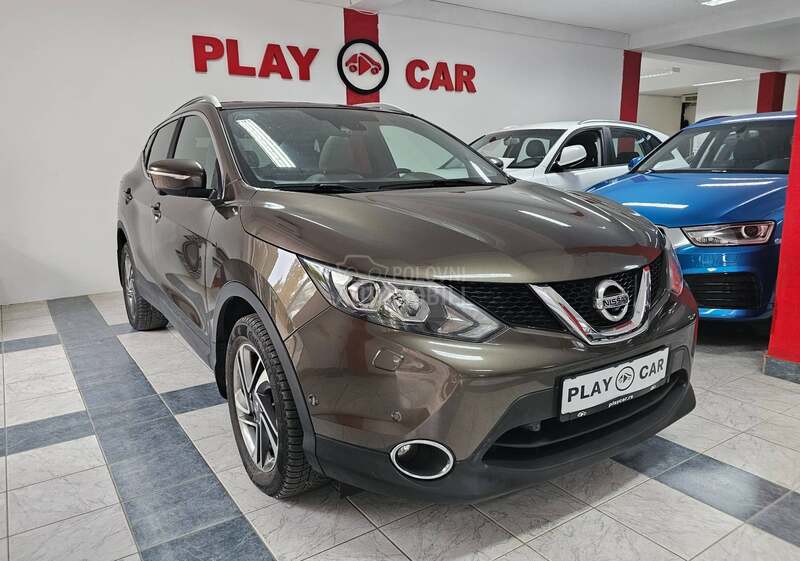 Nissan Qashqai TEKNA/PAN0/AUT0