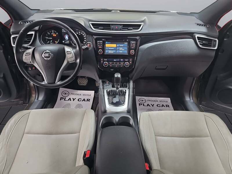 Nissan Qashqai TEKNA/PAN0/AUT0