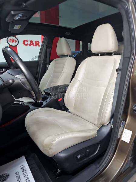 Nissan Qashqai TEKNA/PAN0/AUT0