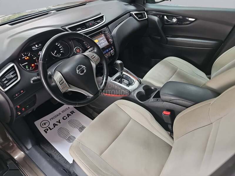 Nissan Qashqai TEKNA/PAN0/AUT0