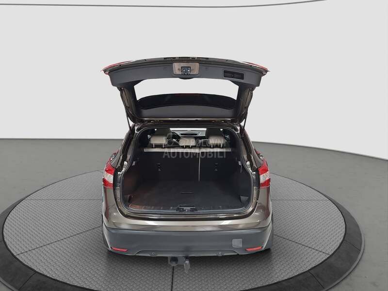 Nissan Qashqai TEKNA/PAN0/AUT0