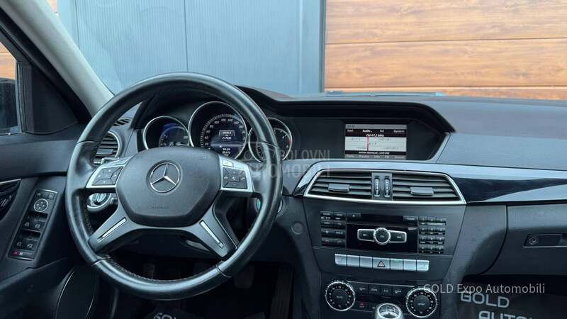 Mercedes Benz C 180 2.1 CDi ELEGANCE