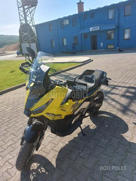 Honda XADV 750