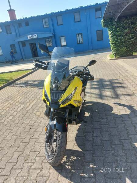 Honda XADV 750