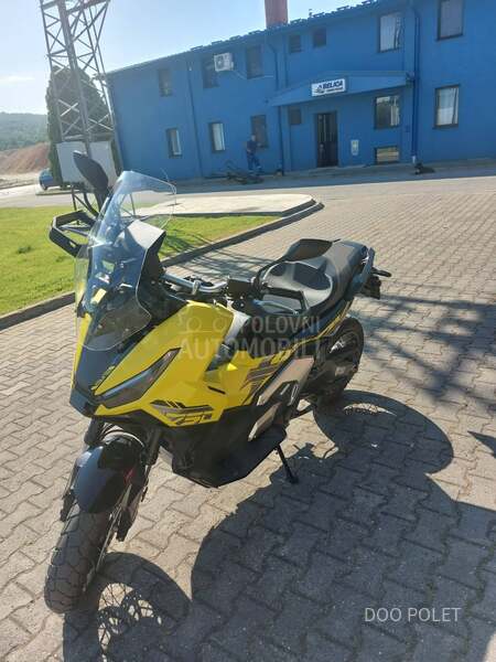 Honda XADV 750