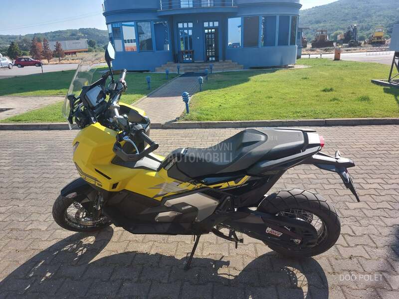 Honda XADV 750