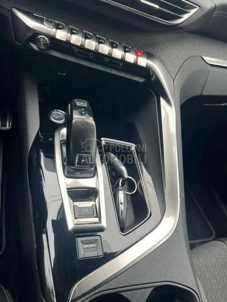 Peugeot 3008 1.6BHDI GT line