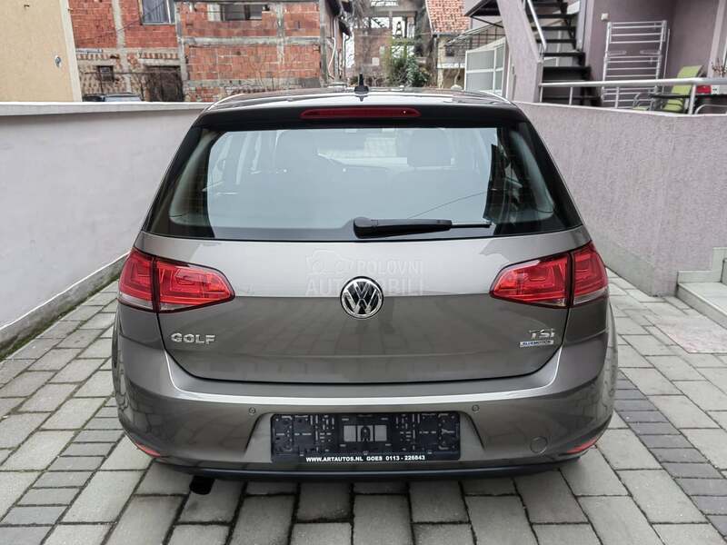 Volkswagen Golf 7 1.2 tsi bluemotion