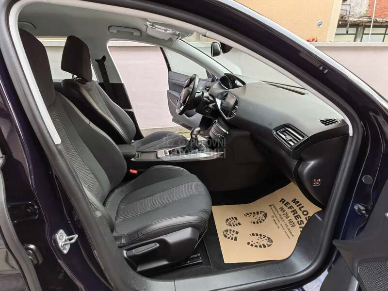 Peugeot 308 1.2 PURETECH