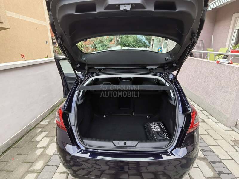 Peugeot 308 1.2 PURETECH