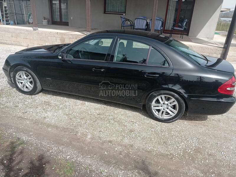 Mercedes Benz E 200 2.2 eleganc