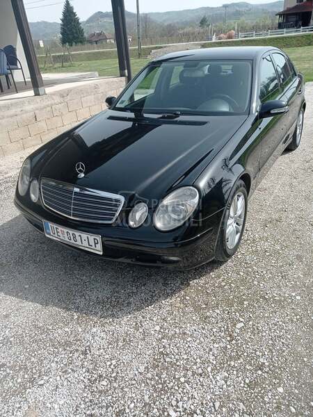Mercedes Benz E 200 2.2 eleganc