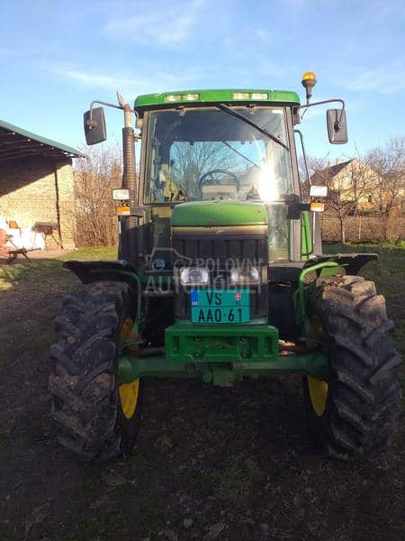 John Deere 6100