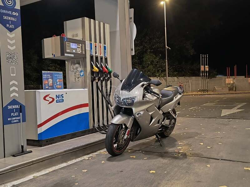 Honda VFR 800 FI  A2