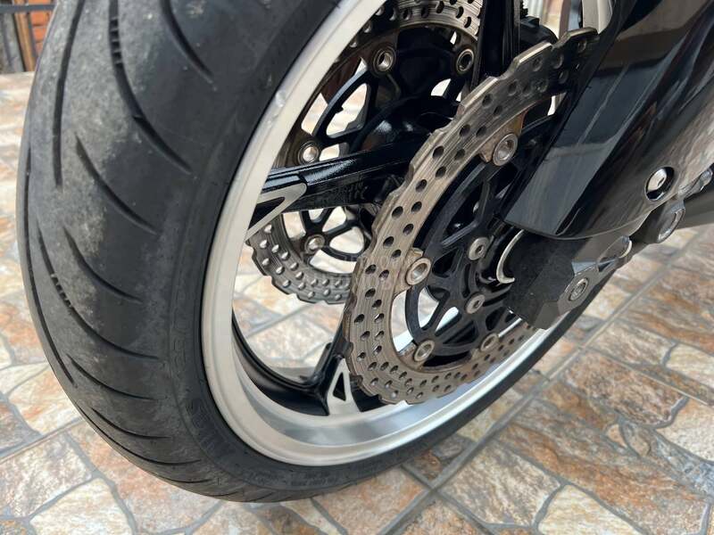 Kawasaki Z1000