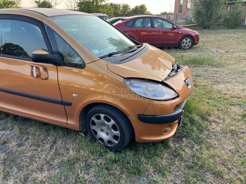 Peugeot 1007 