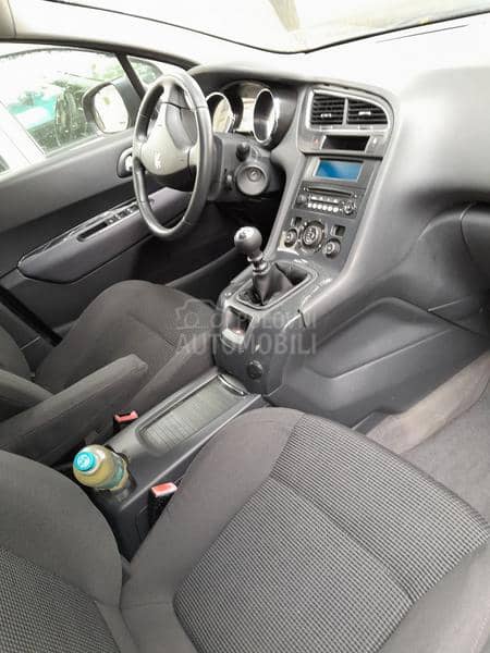 Peugeot 5008 1.6 HDI