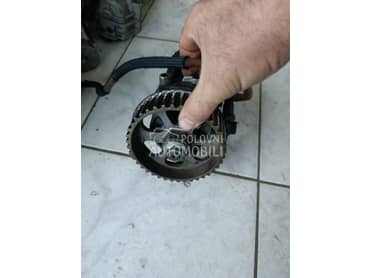 Boš pumpa za Renault Clio od 2001. do 2007. god.