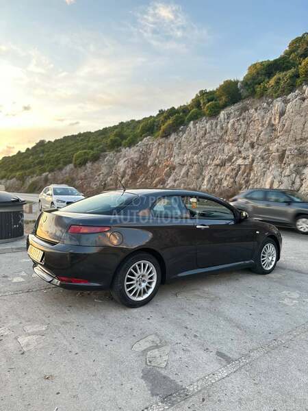 Alfa Romeo GT blackline3