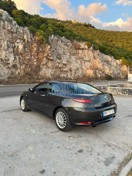 Alfa Romeo GT blackline3