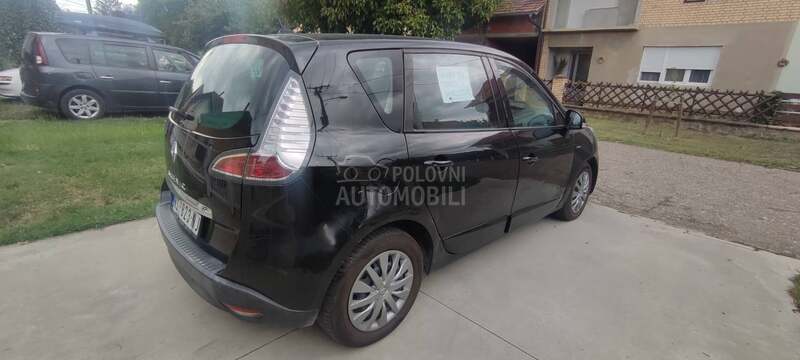 Renault Scenic 1.2
