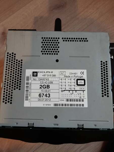 Radio CD40 USB i Displej