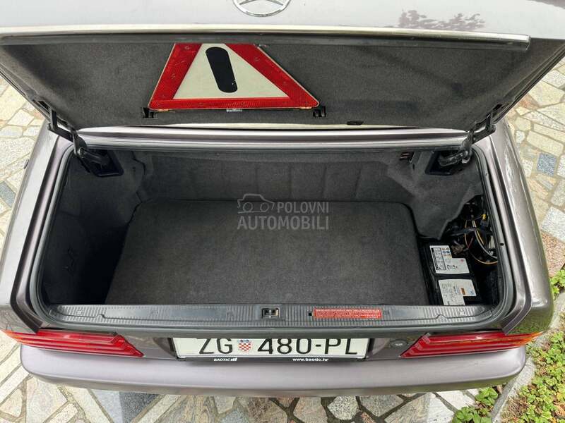 Mercedes Benz SL 300 