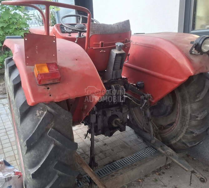 Universal UTV 445