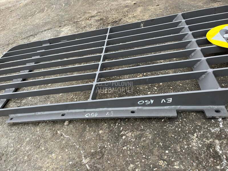 Volvo zaštitna mreža za kabinu